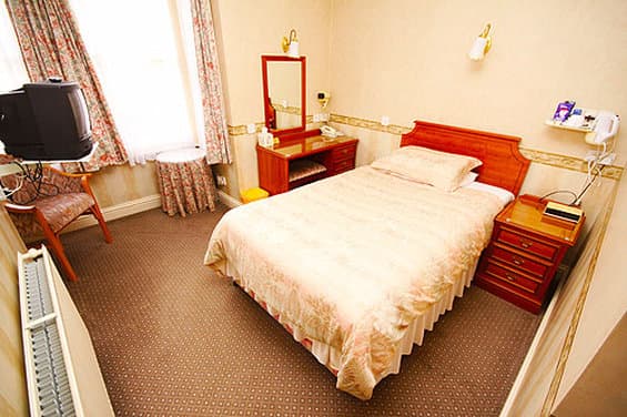 Fernbank Hotel