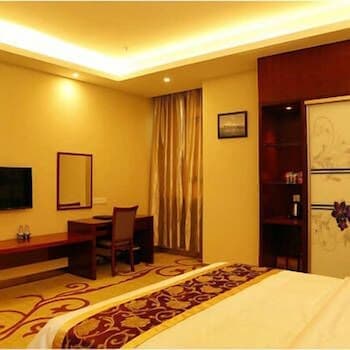 Yuefeng Hotel