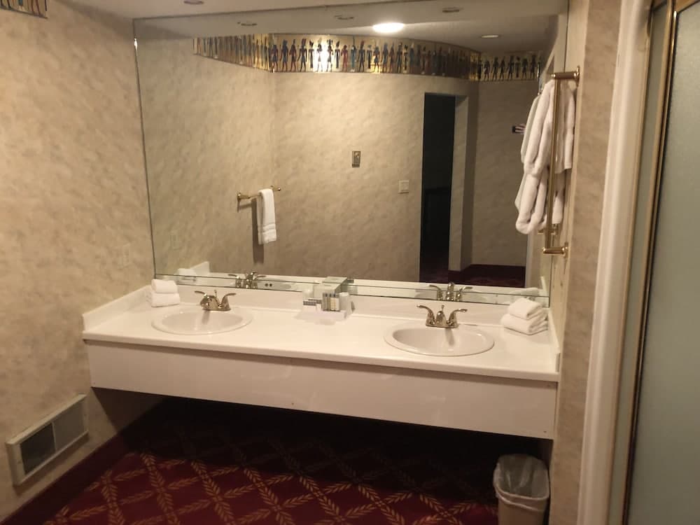Pocono Palace Resort