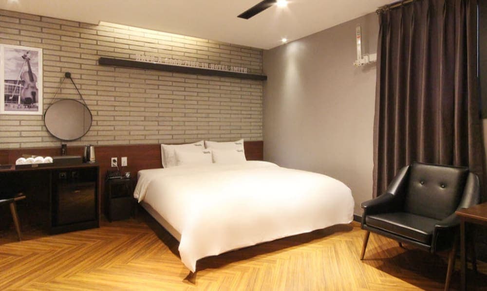 Hotel Smith