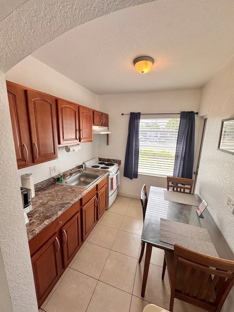 Coral Key Inn