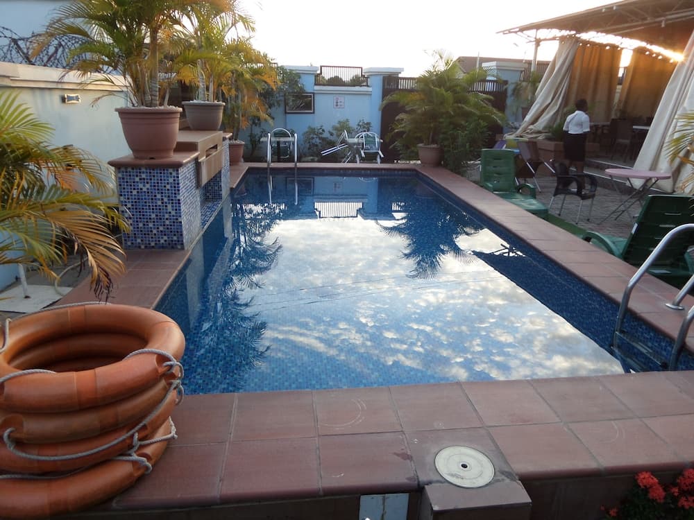 Alheri Suites