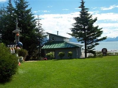 Alaska Beach House Bed and Breakfast