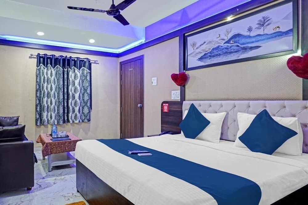 Hotel Viraj