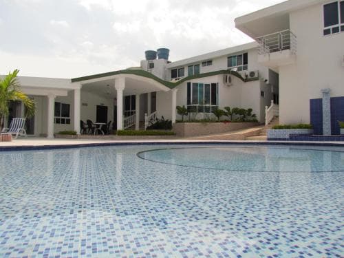 Hotel Iraqúa