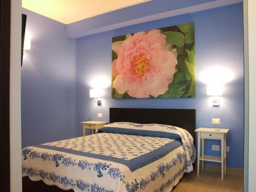 B&B Neapolis