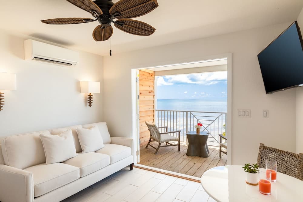 Casa Del Sol Beach Resort