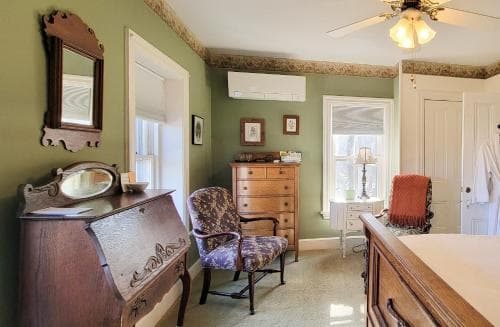 Pheasant Field Bed and Breakfast
