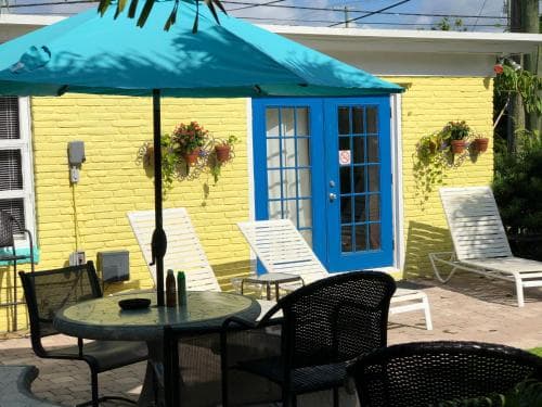 Calypso Inn
