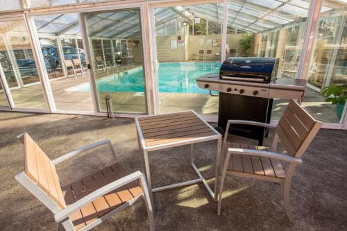 Pelican Shores Inn