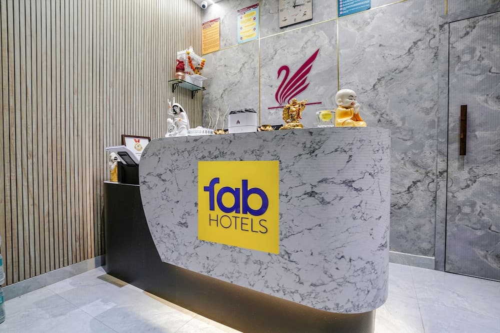 Fabexpress Royal Inn