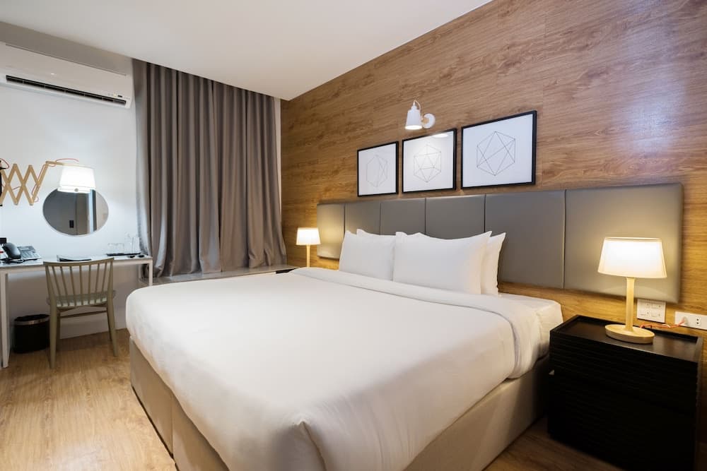 Avior Hotel