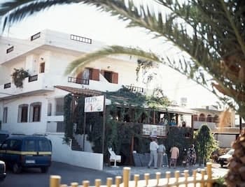 Elpis Hotel