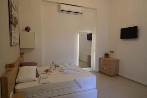 Loui Hotel