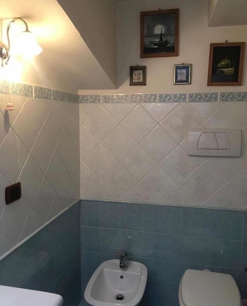 Jfk B & B