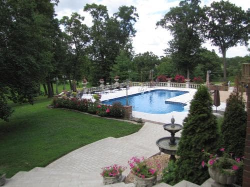 Shiloah Manor