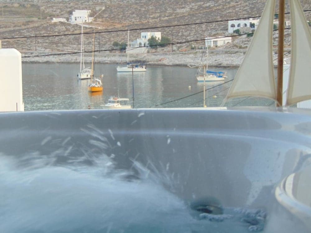 Amo Suites & Spa
