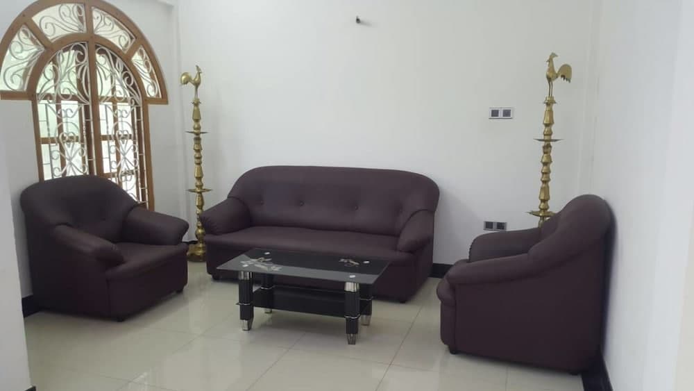 Chandra Guesthouse