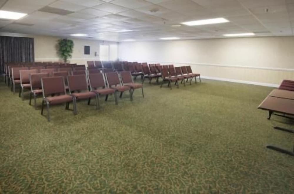 Motel 6-Warner Robins, GA