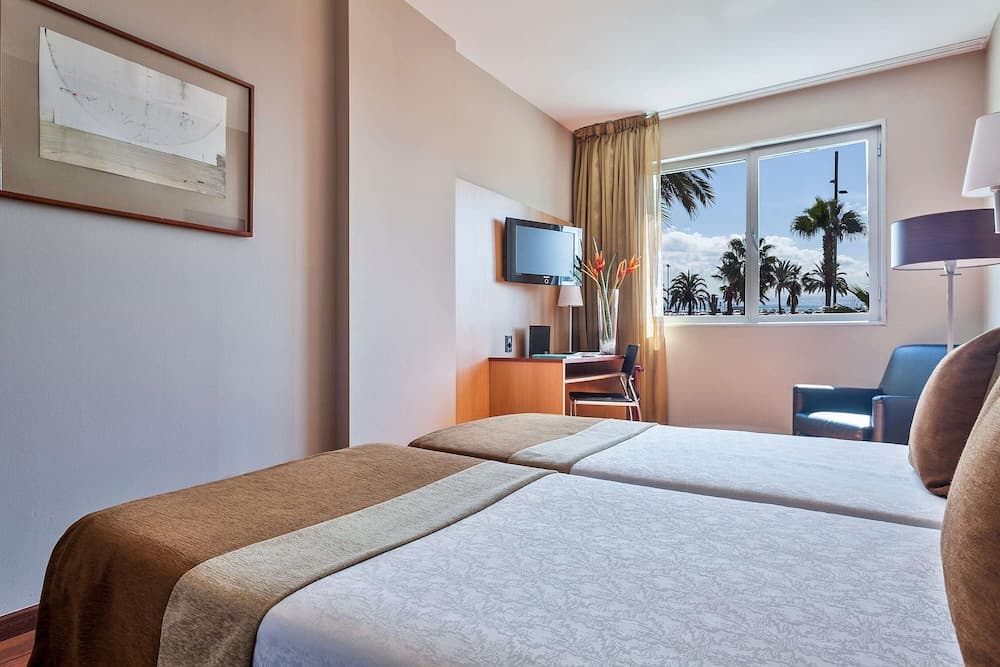 Best Front Maritim Hotel