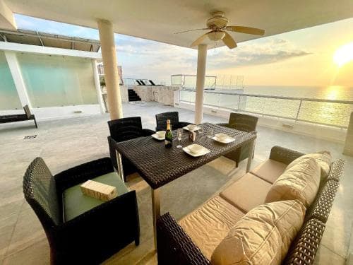 Beachfront Penthouse With Private Pool¡¡¡