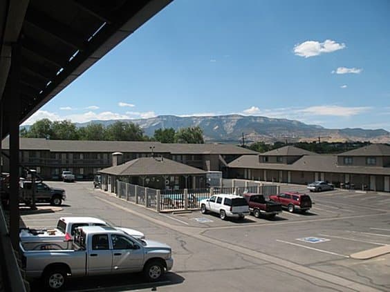 Rusty Cannon Motel