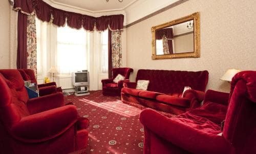 Denewood Hotel
