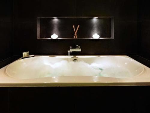 AMS Suites