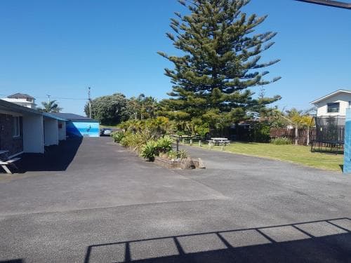 Beaches Motel