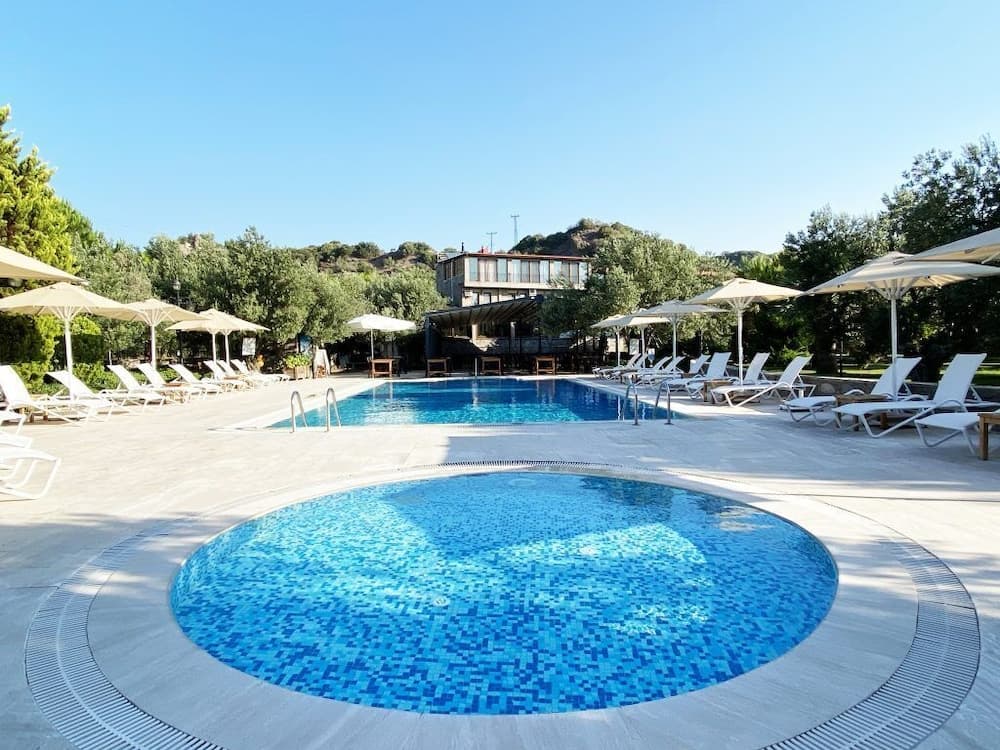 Assos Park Hotel