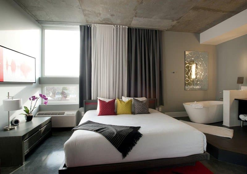 Hotelred
