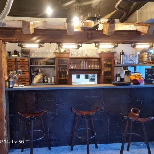 Hostel 1a Zimmer Frei