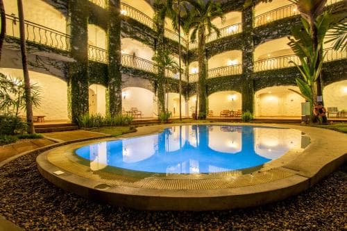 Palm Spring Lodge City Resort