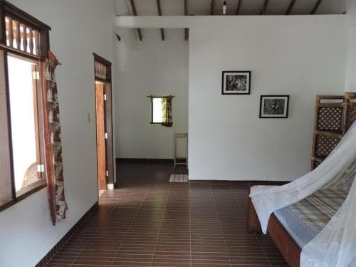 Riverside Guesthouse