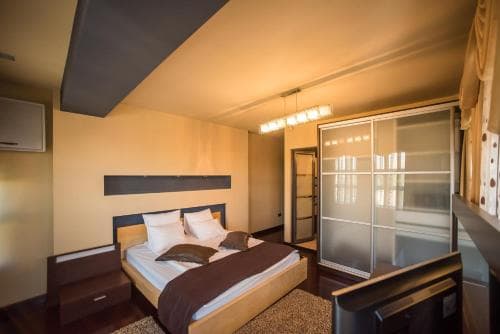 Simple Hotel