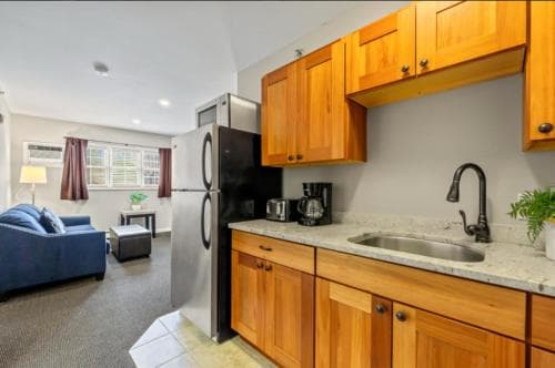 Sea Rose Suites