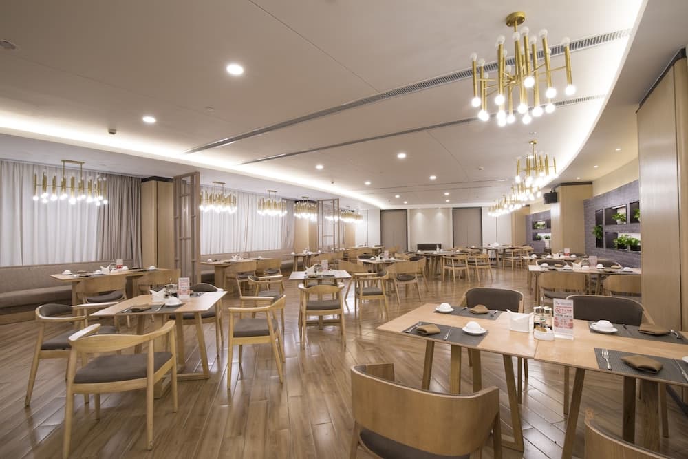 Jin Jiang Pine City Hotel