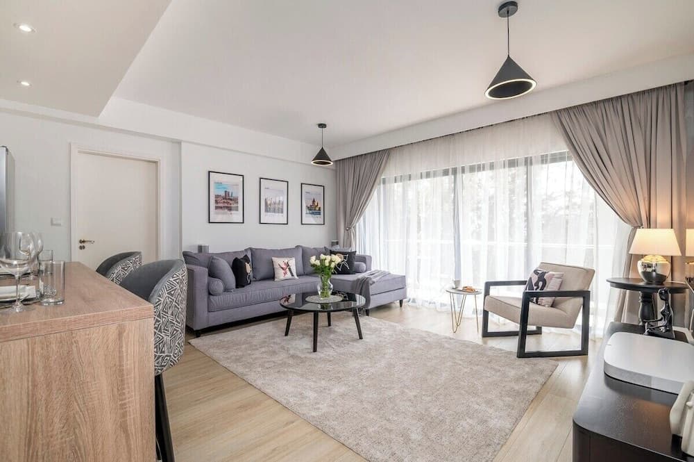 Riverside Square Two Bedroom Apartment, Swimming pools, gym, workspace, Wonderiss Homes Westland Living