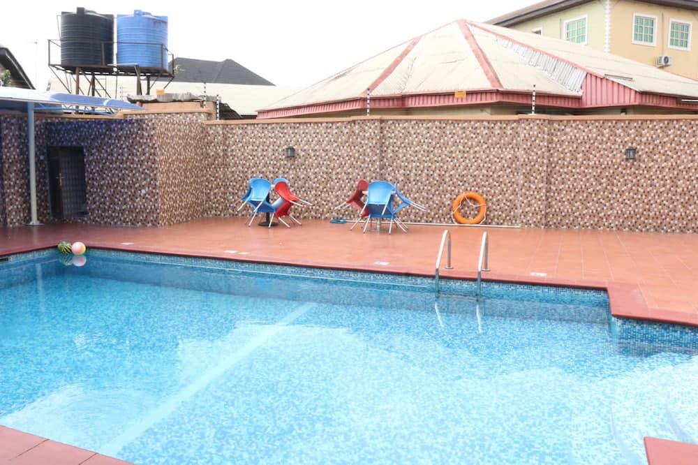 TommsVille Hotels
