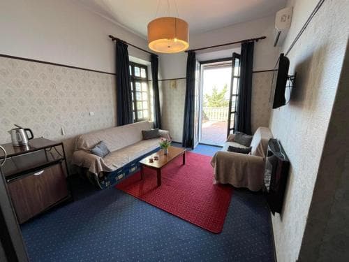 Elafos Hotel