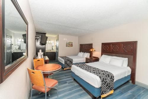 Sunstate Inn & Suites
