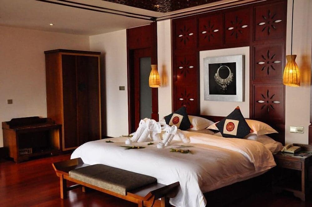 High Mountain Resort Deqin