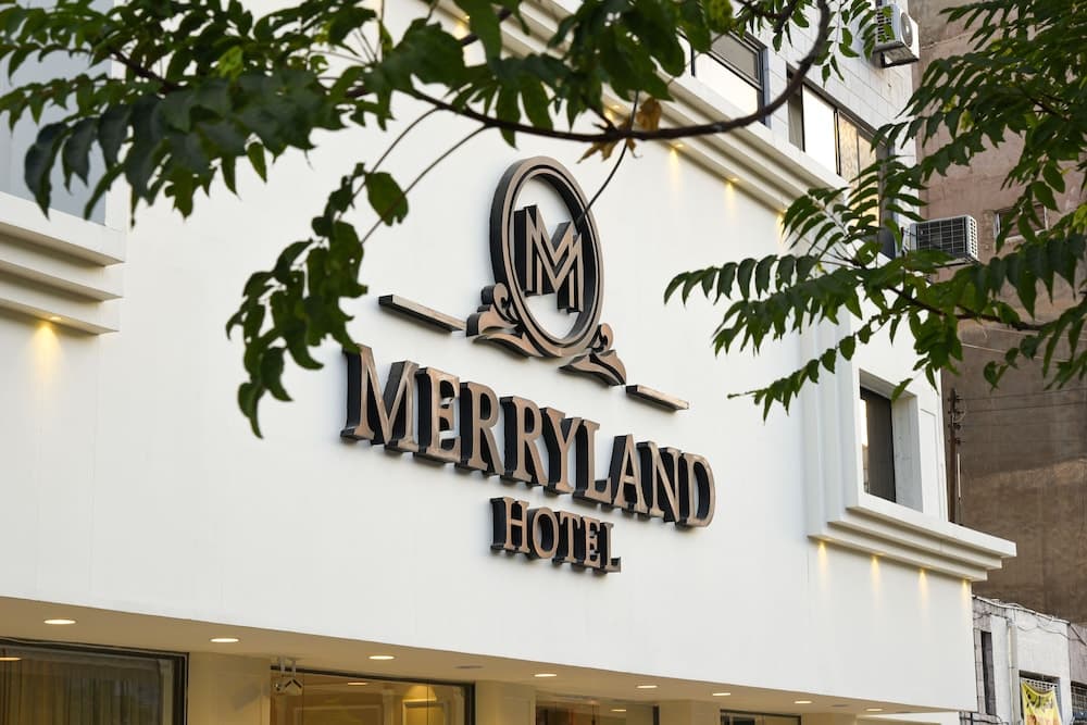 Merryland Hotel