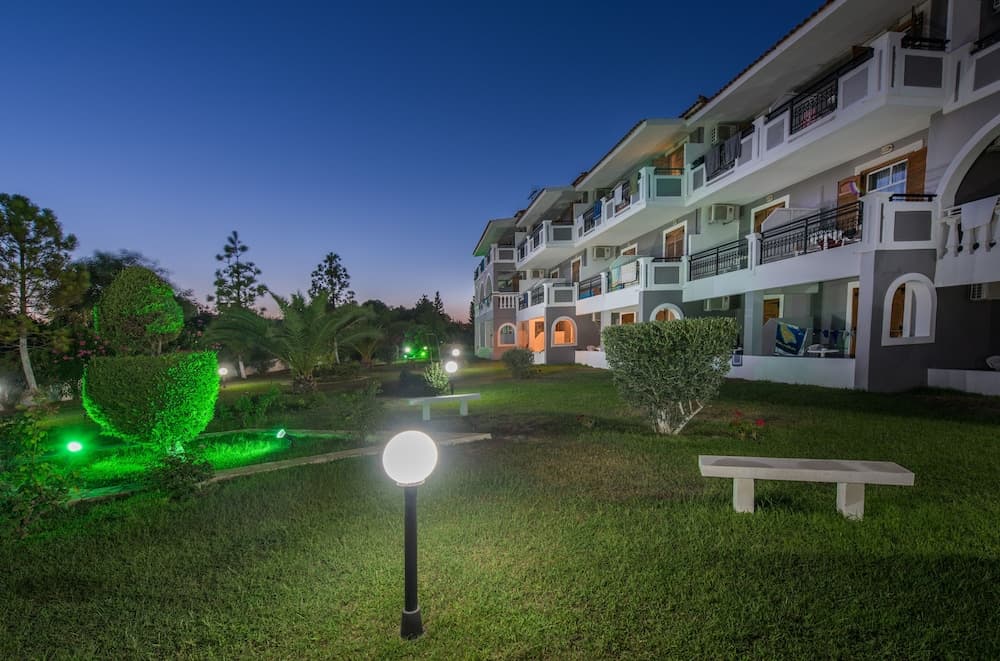 Golden Sun Hotel