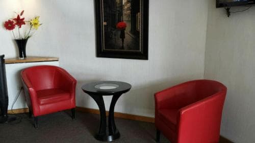 Premier Hotel Suites