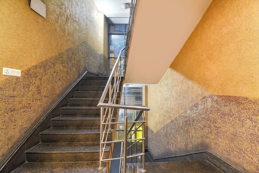 Fabhotel Raj Matrya Inn
