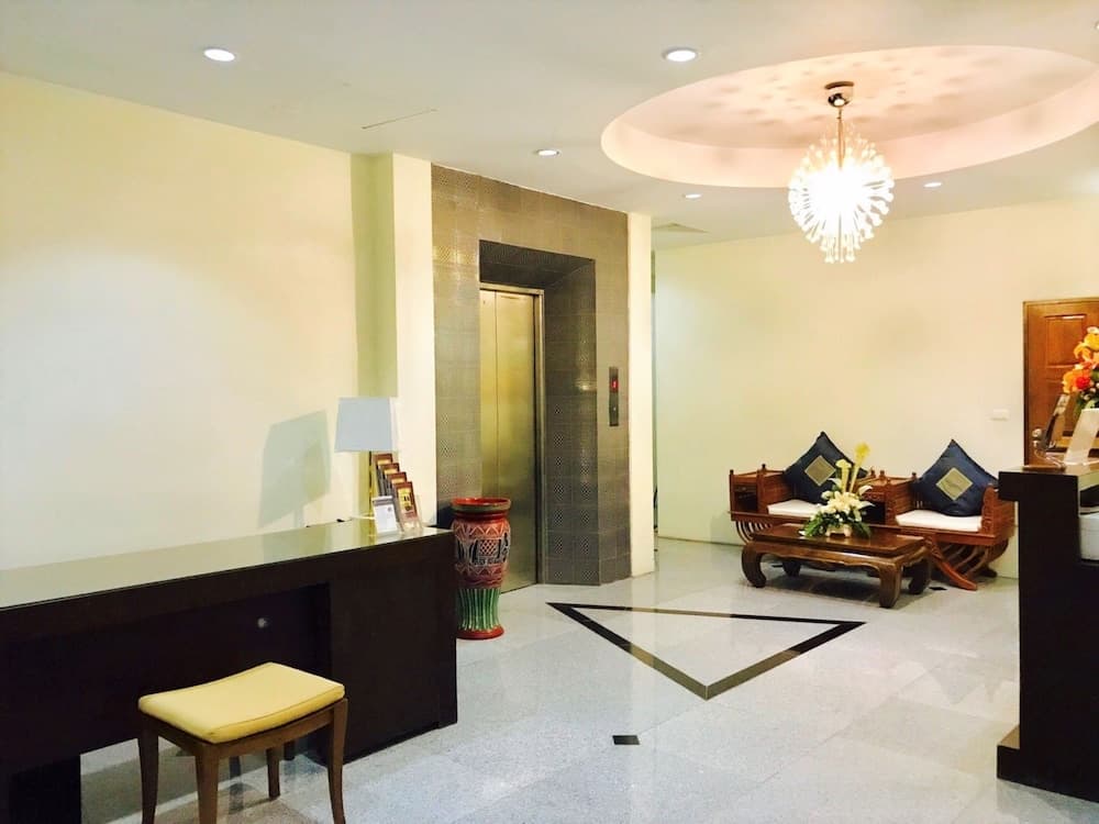 Ban Patong Residence