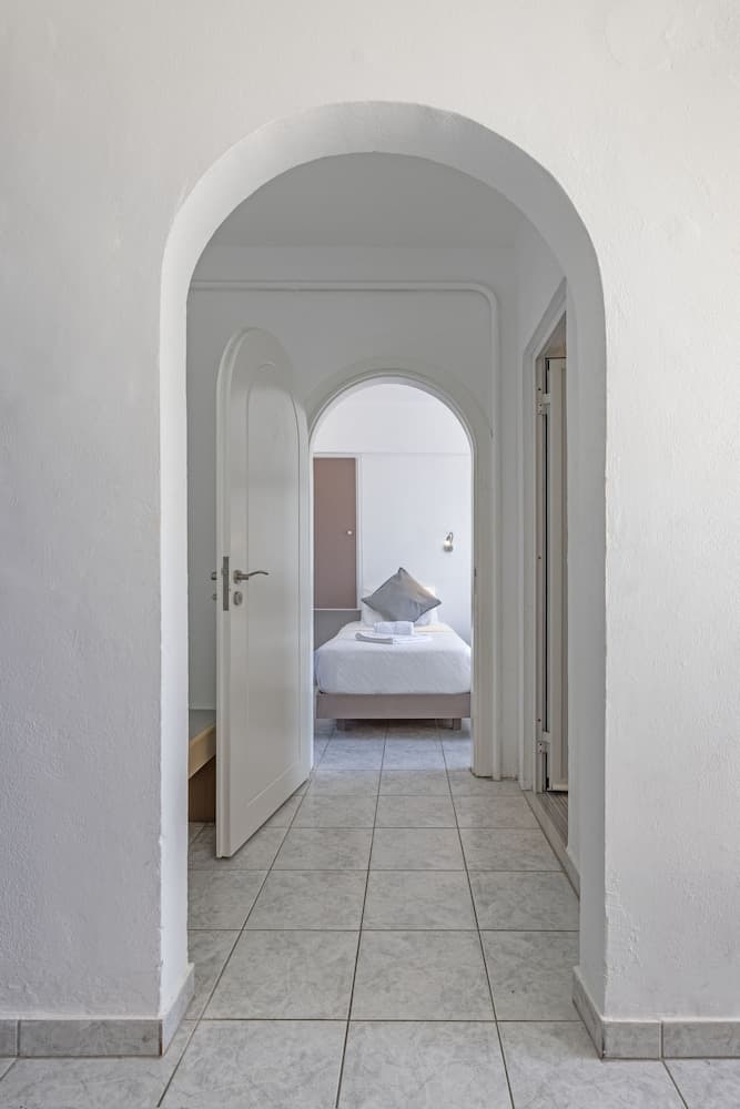 Nathalie Hotel