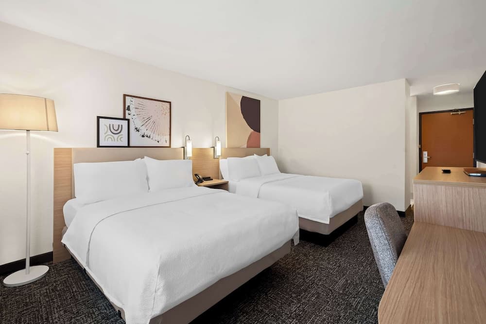Spark by Hilton Moline Quad Cities