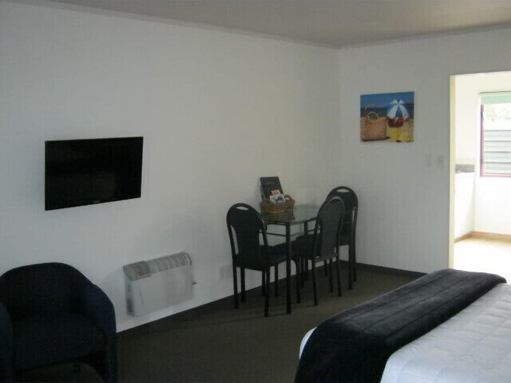 Champers Motor Lodge